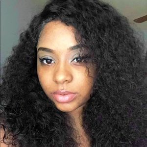 Meet your Posher, Crystal